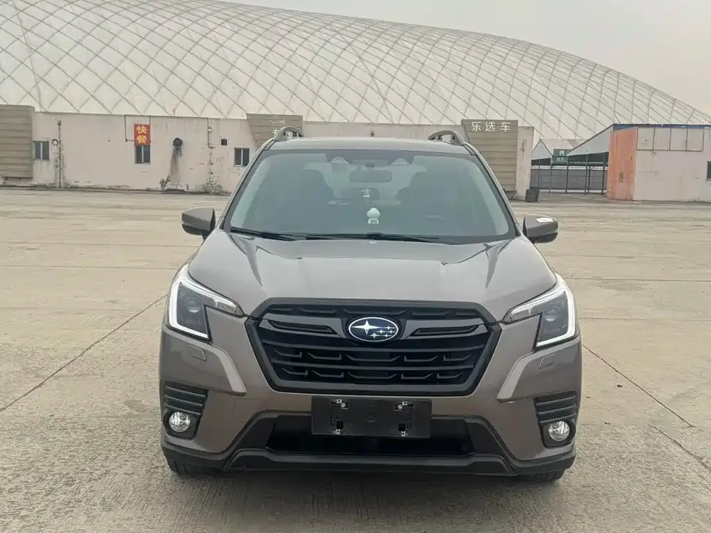 Subaru Forester 2022 из CN, фото 2