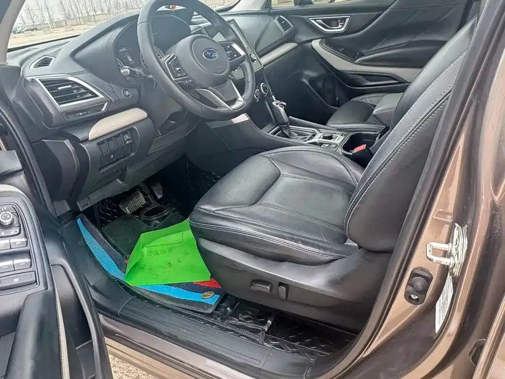 Subaru Forester 2022 из CN, фото 3
