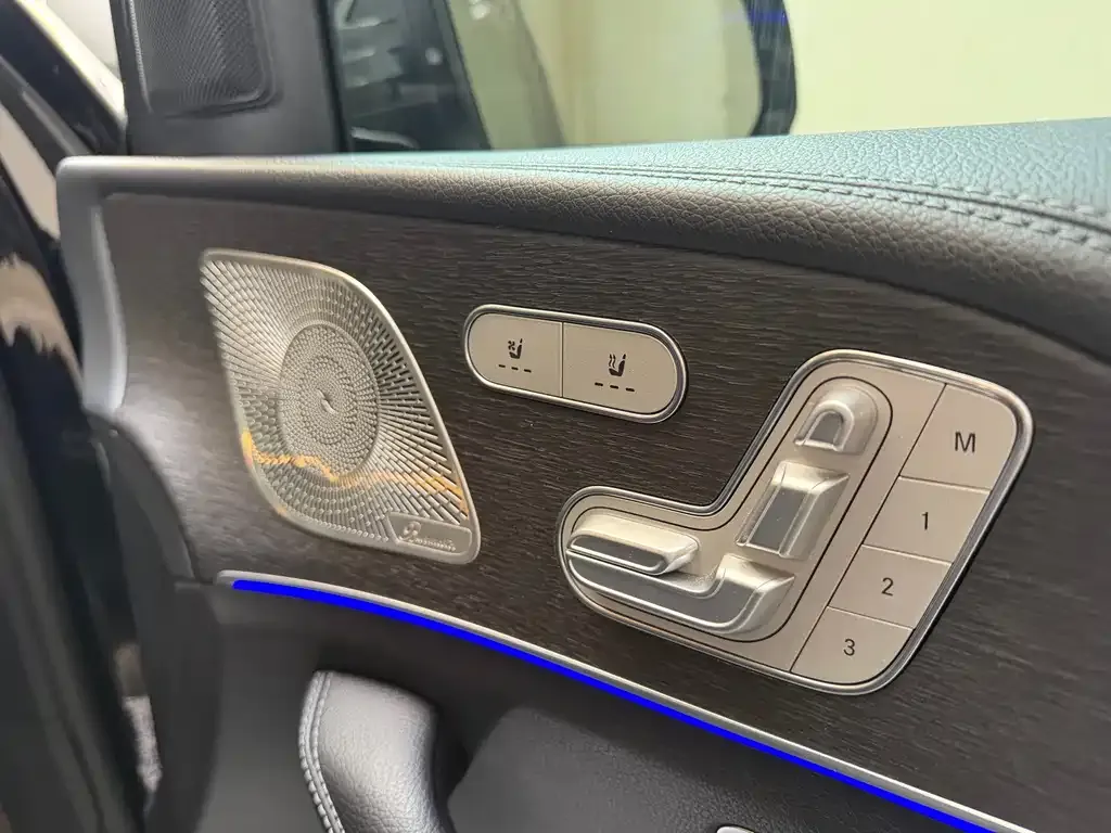 Mercedes-Benz GLS — фото 6