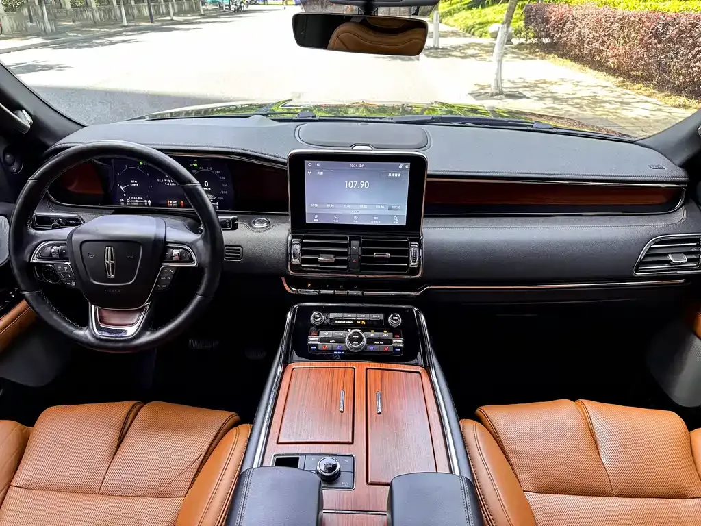 Lincoln Navigator 2021 из CN, фото 3