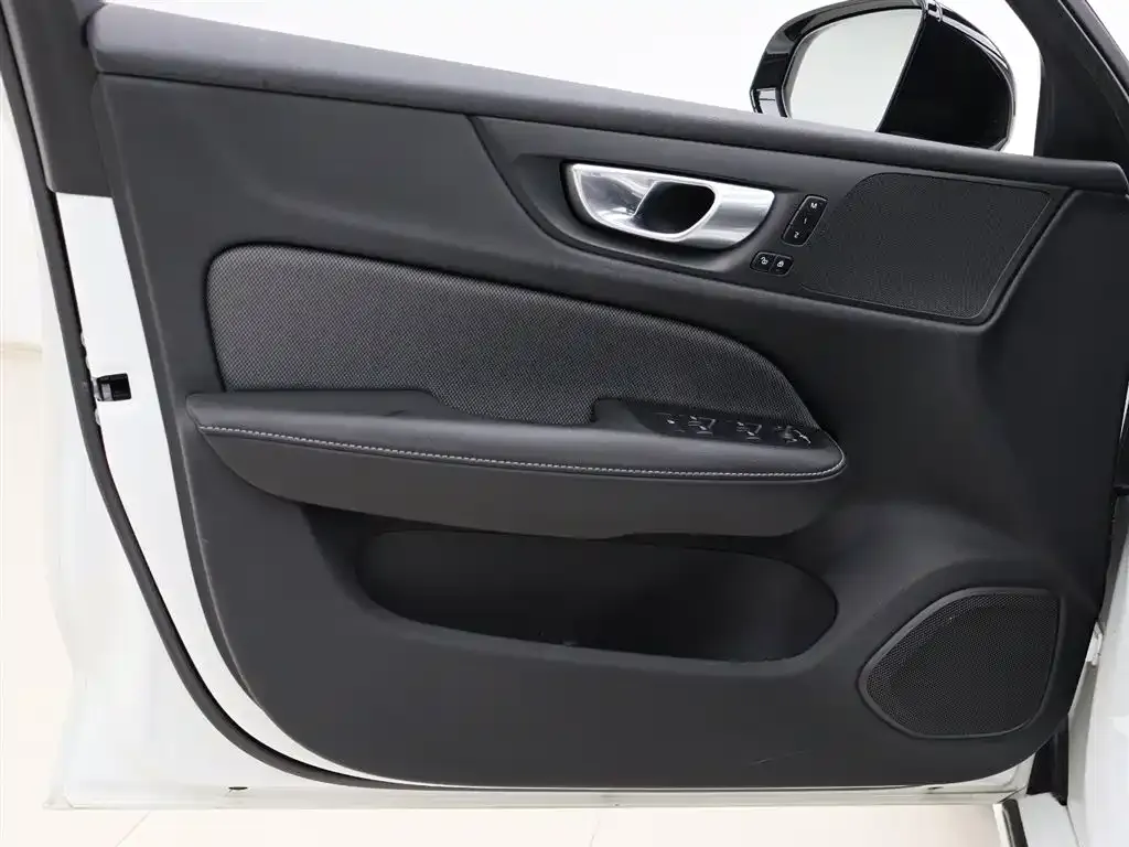 Volvo V60 2023 из CN, фото 9