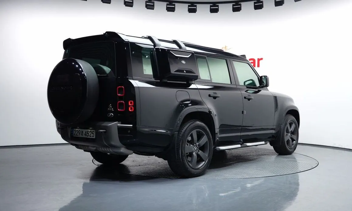 Land Rover Defender 2023 из KR, фото 2