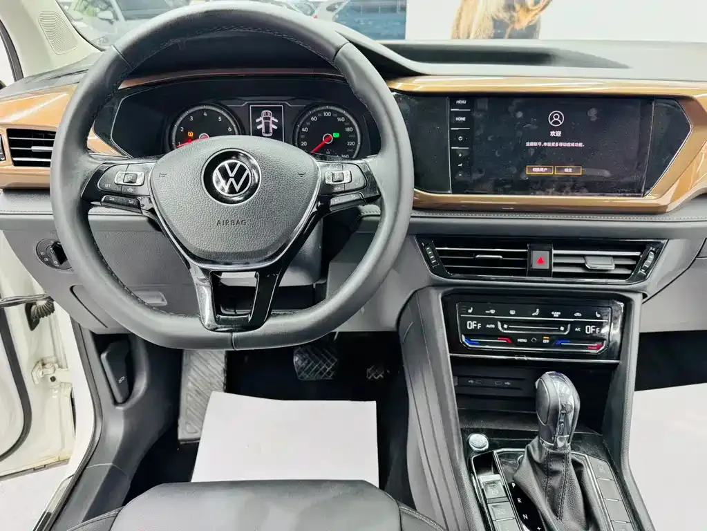 Volkswagen Tharu — фото 6