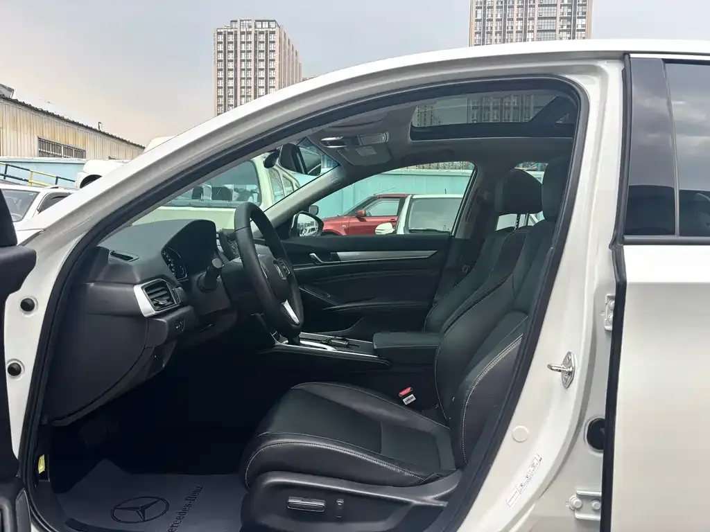 Honda Inspire 2021 из CN, фото 10