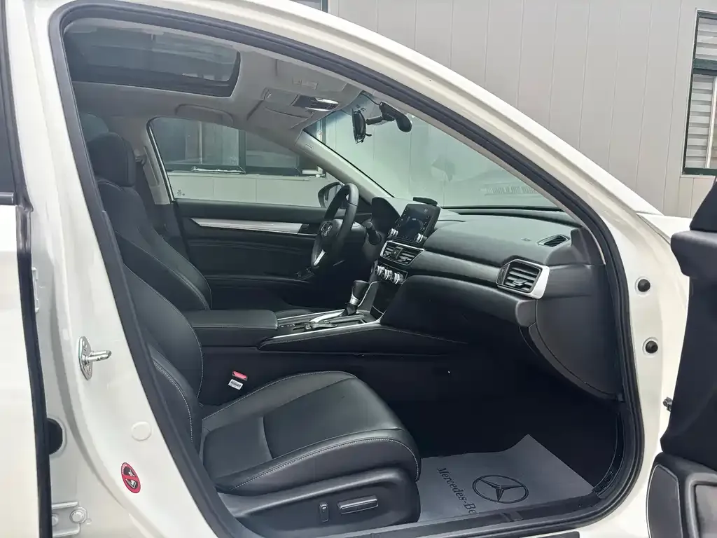 Honda Inspire 2021 из CN, фото 4