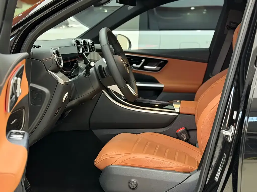 Mercedes-Benz GLC 2024 из CN, фото 3