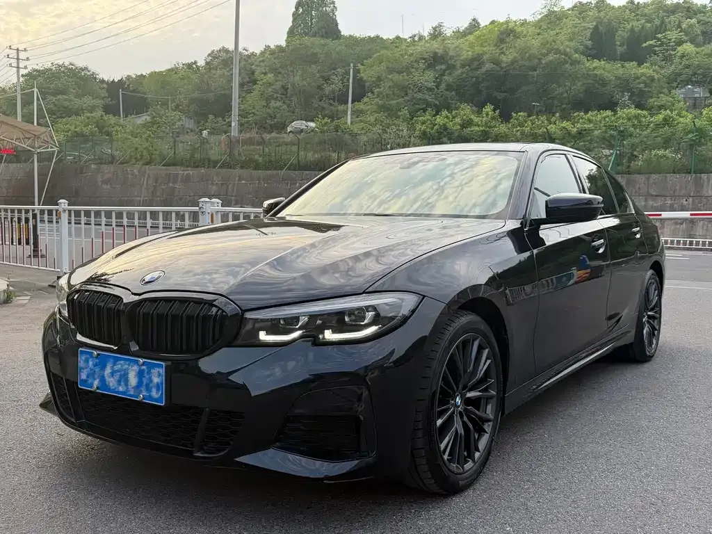 BMW 3 Series — фото 1