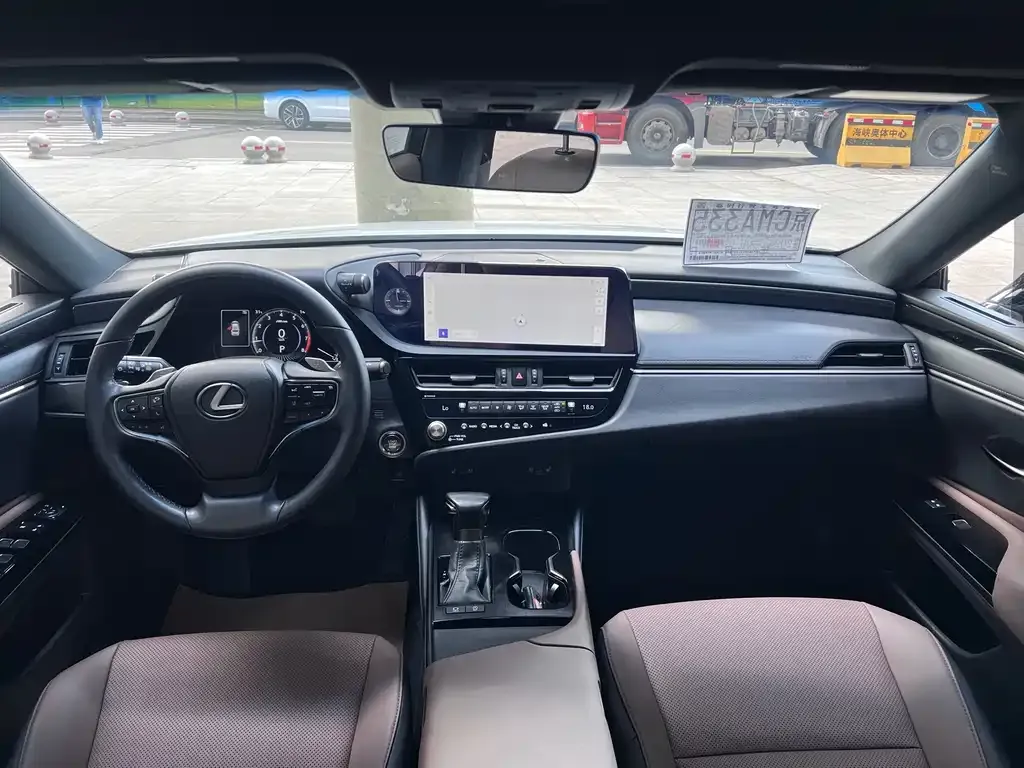 Lexus ES 2023 из CN, фото 7