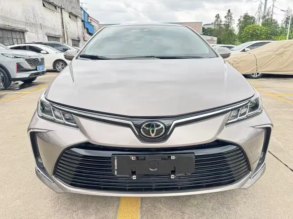 Toyota Corolla — фото 3