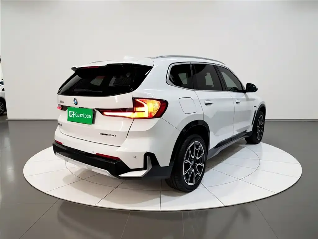 BMW X1 — фото 2