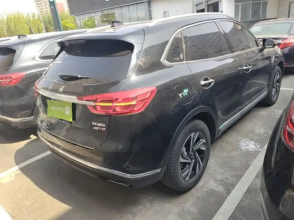 Hongqi HS5 2023 из CN, фото 2
