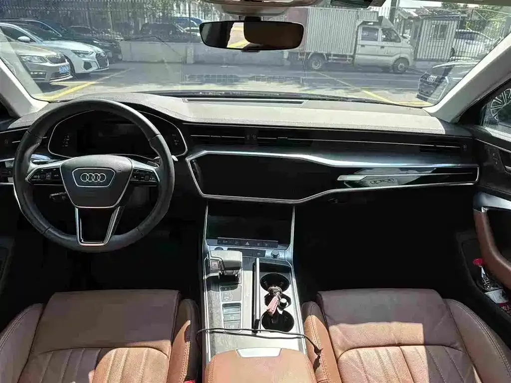 Audi A6L 2021 из CN, фото 2