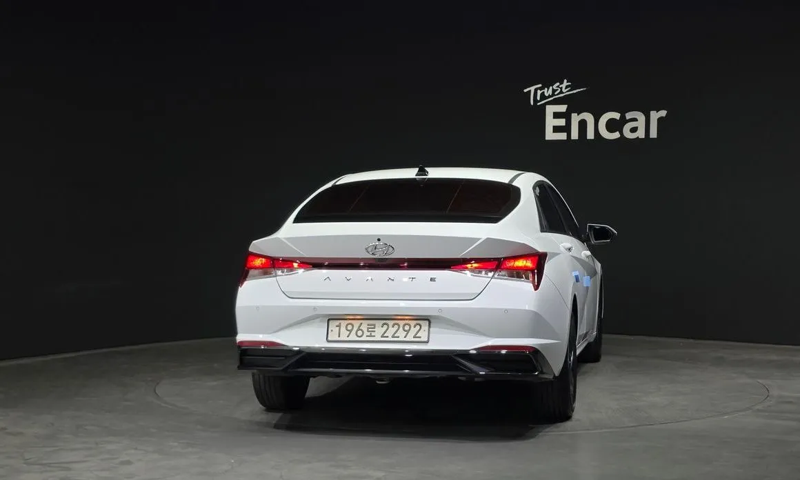 Hyundai AVANTE 2023 из KR, фото 3
