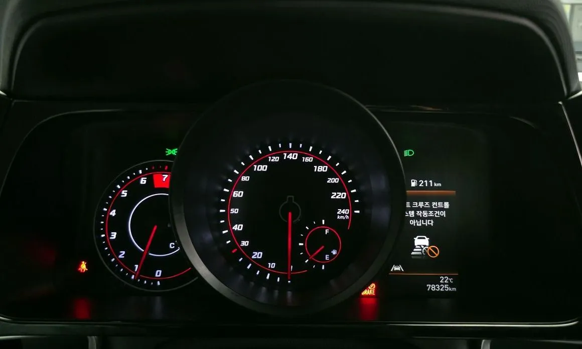 Hyundai AVANTE 2023 из KR, фото 5