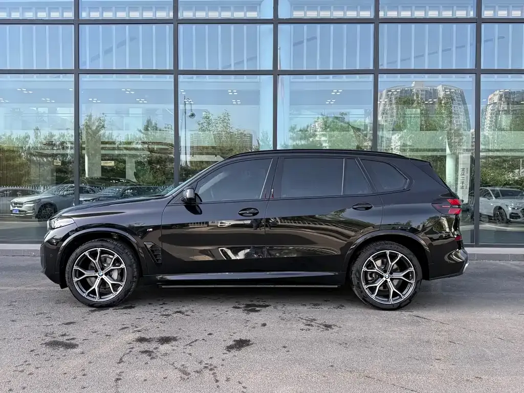 BMW X5 2025 из CN, фото 7