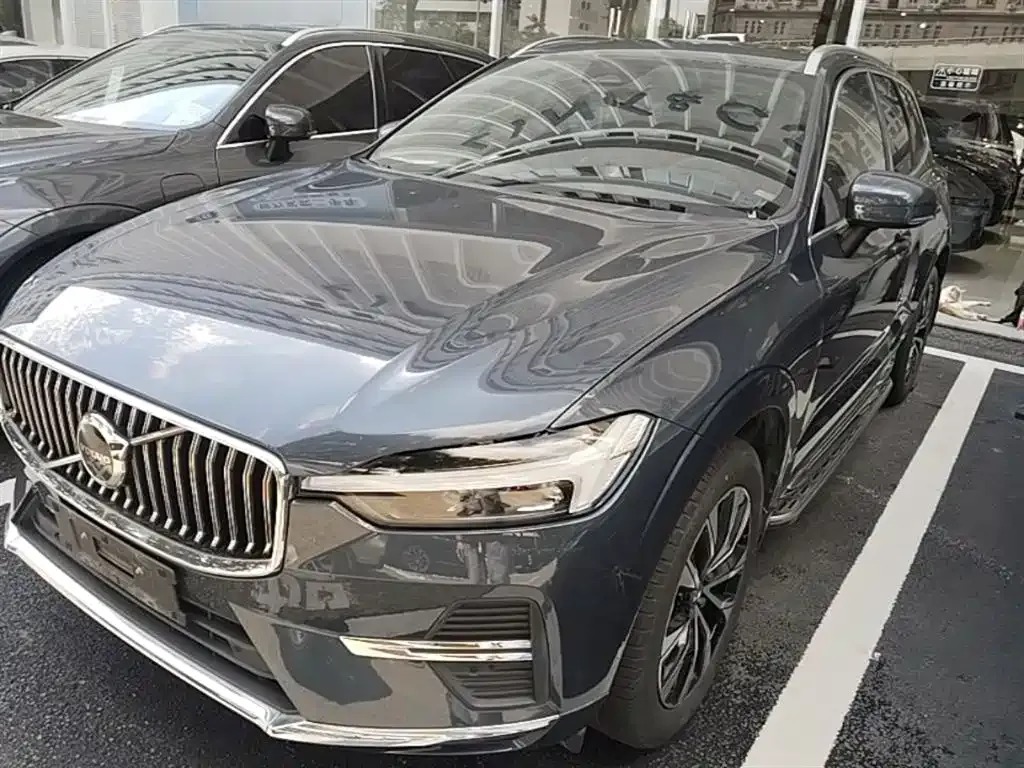 Volvo XC60 — фото 9