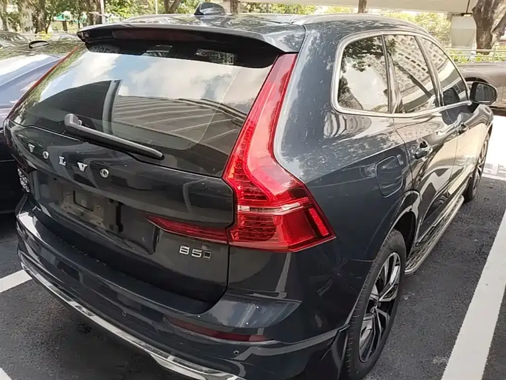 Volvo XC60 — фото 2