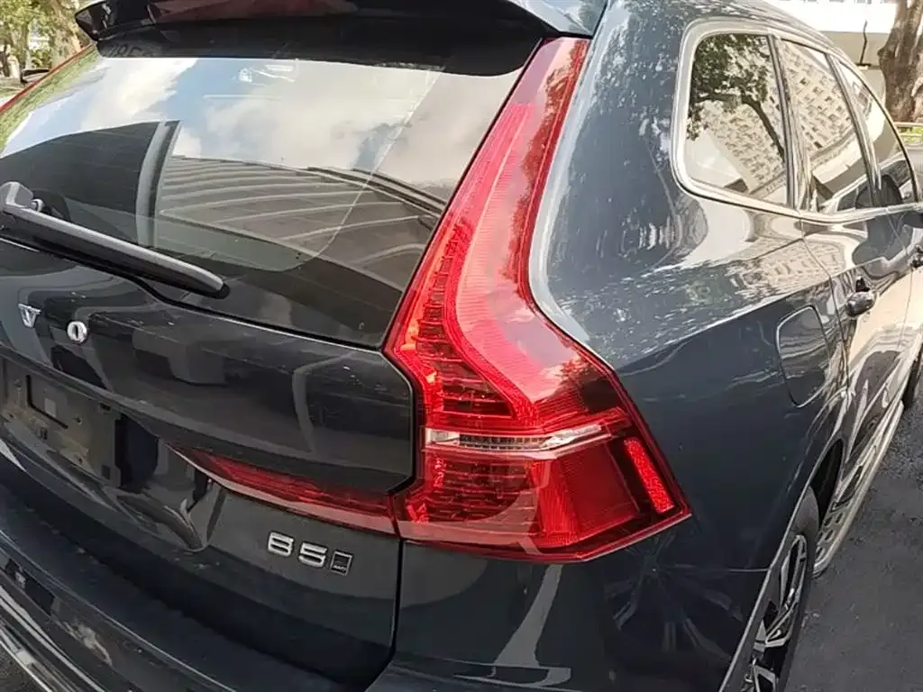 Volvo XC60 — фото 4