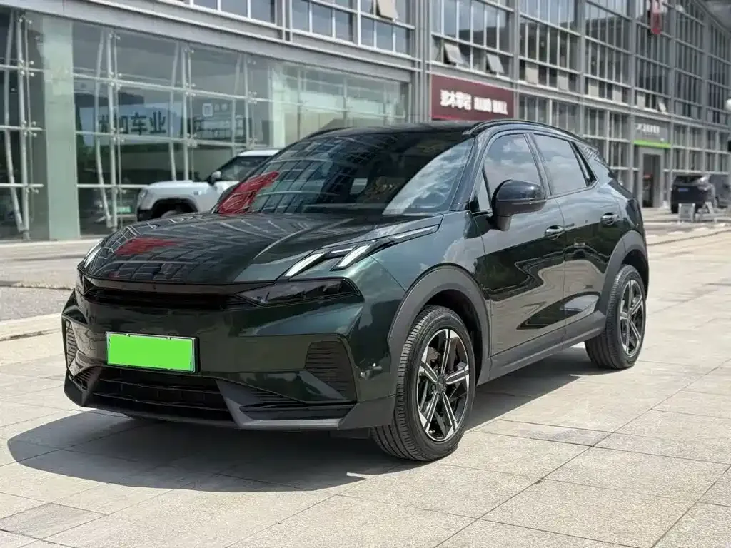 Lynk & Co 06 EM-P
