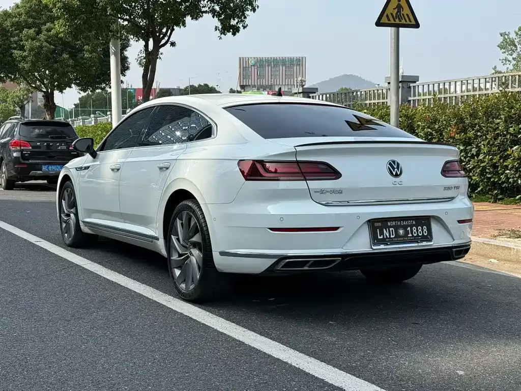 Volkswagen CC — фото 5