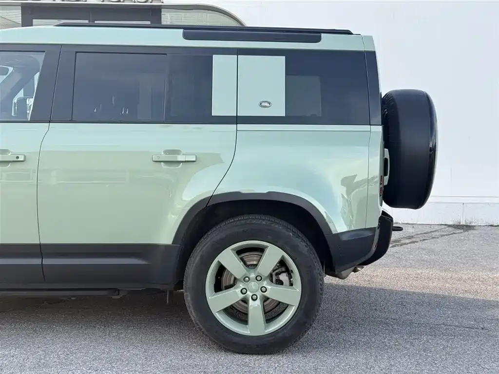 Land Rover Defender — фото 4