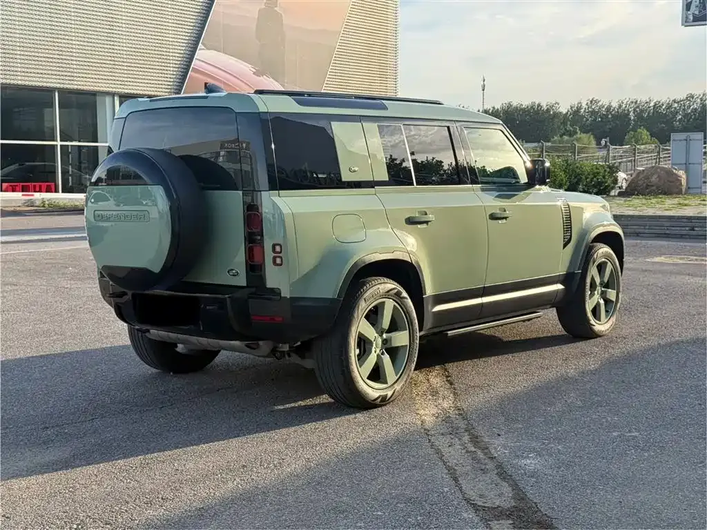 Land Rover Defender — фото 7
