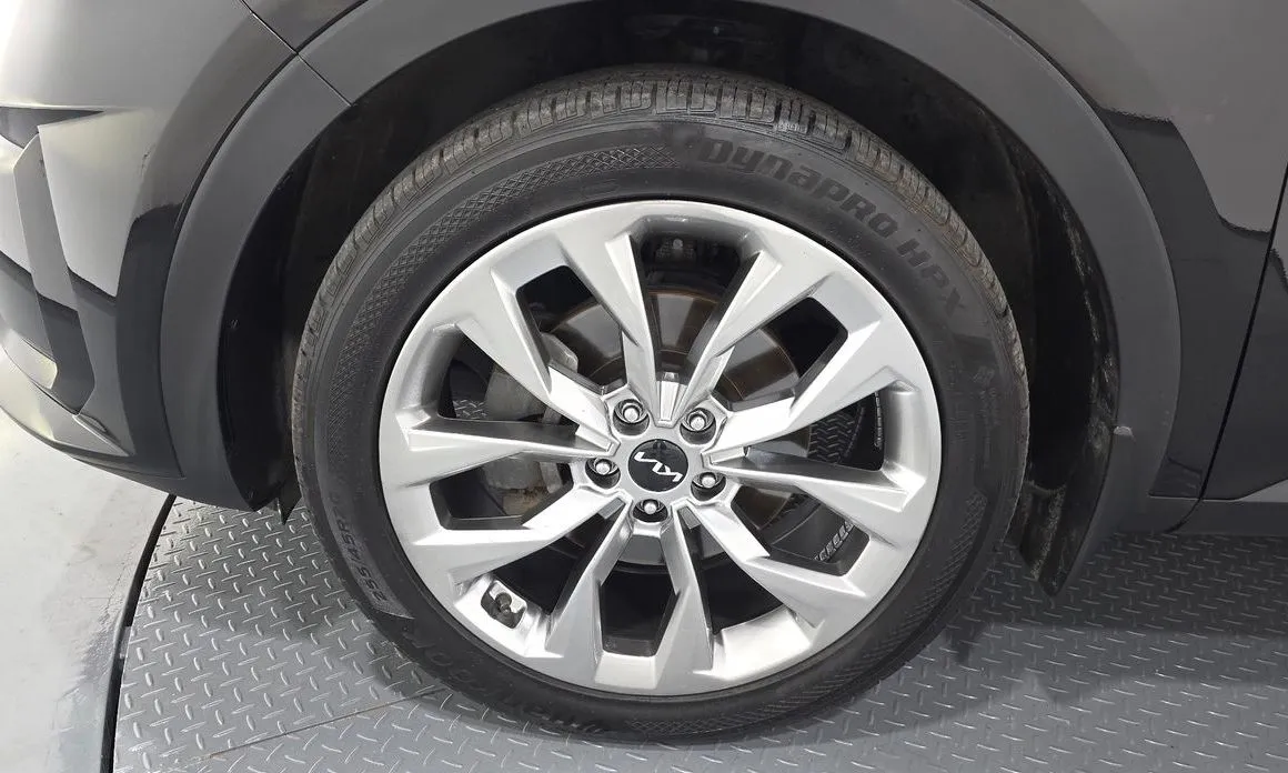 Kia Sorento — фото 8