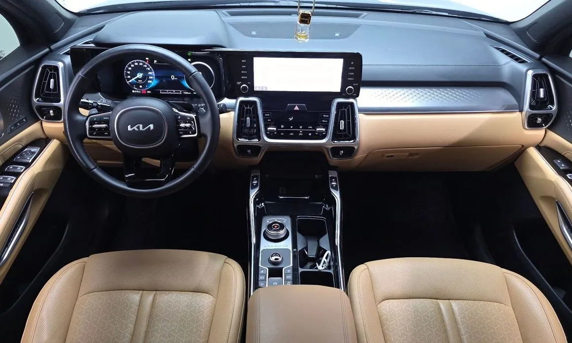 Kia Sorento — фото 6