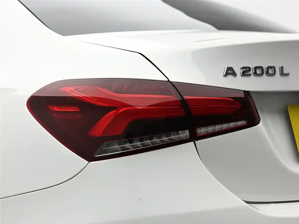 Mercedes-Benz A-Class — фото 10