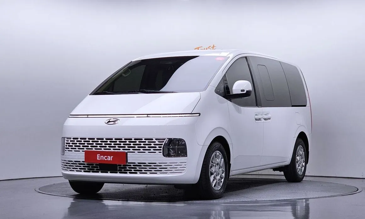 Hyundai Staria