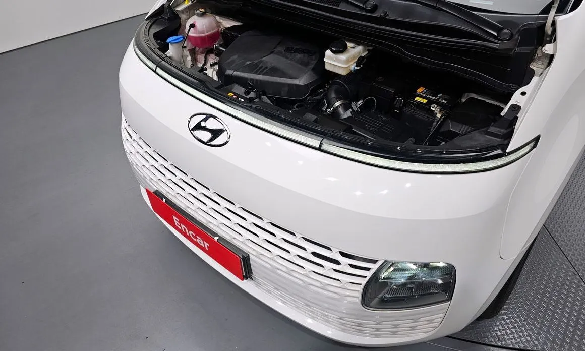 Hyundai Staria 2023 из KR, фото 2