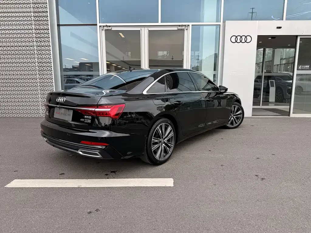 Audi A6L — фото 4
