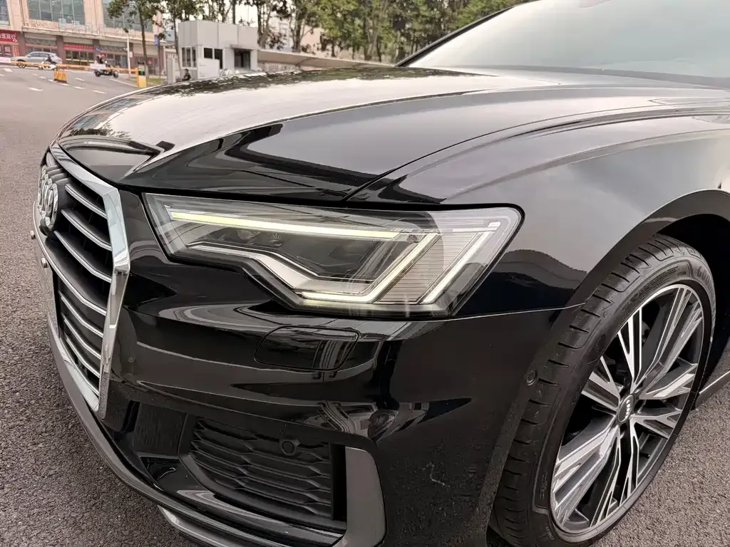 Audi A6L — фото 5
