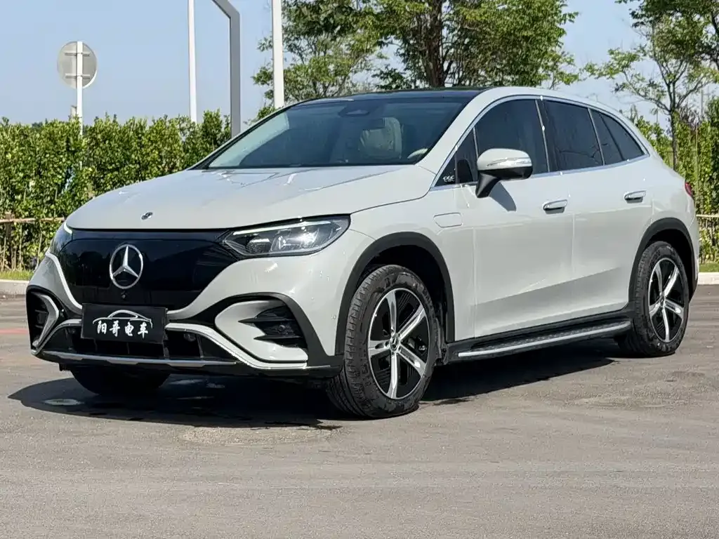 Mercedes-Benz EQE SUV