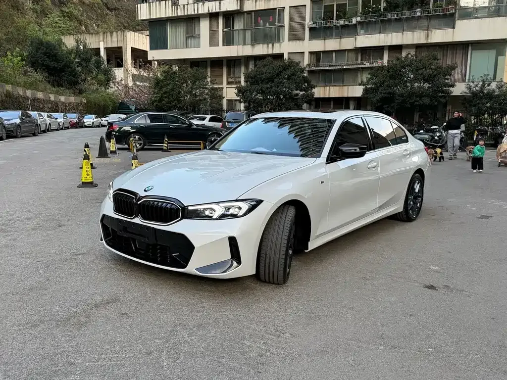 BMW 3 Series — фото 1