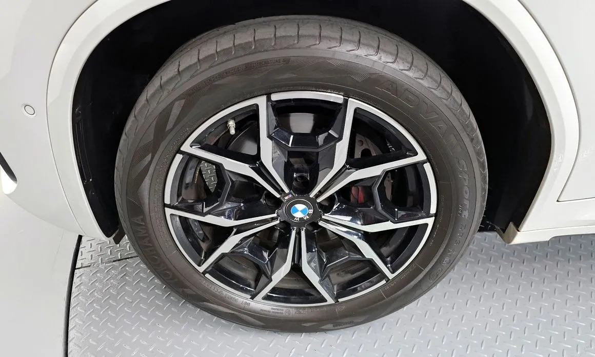 BMW X4 — фото 10