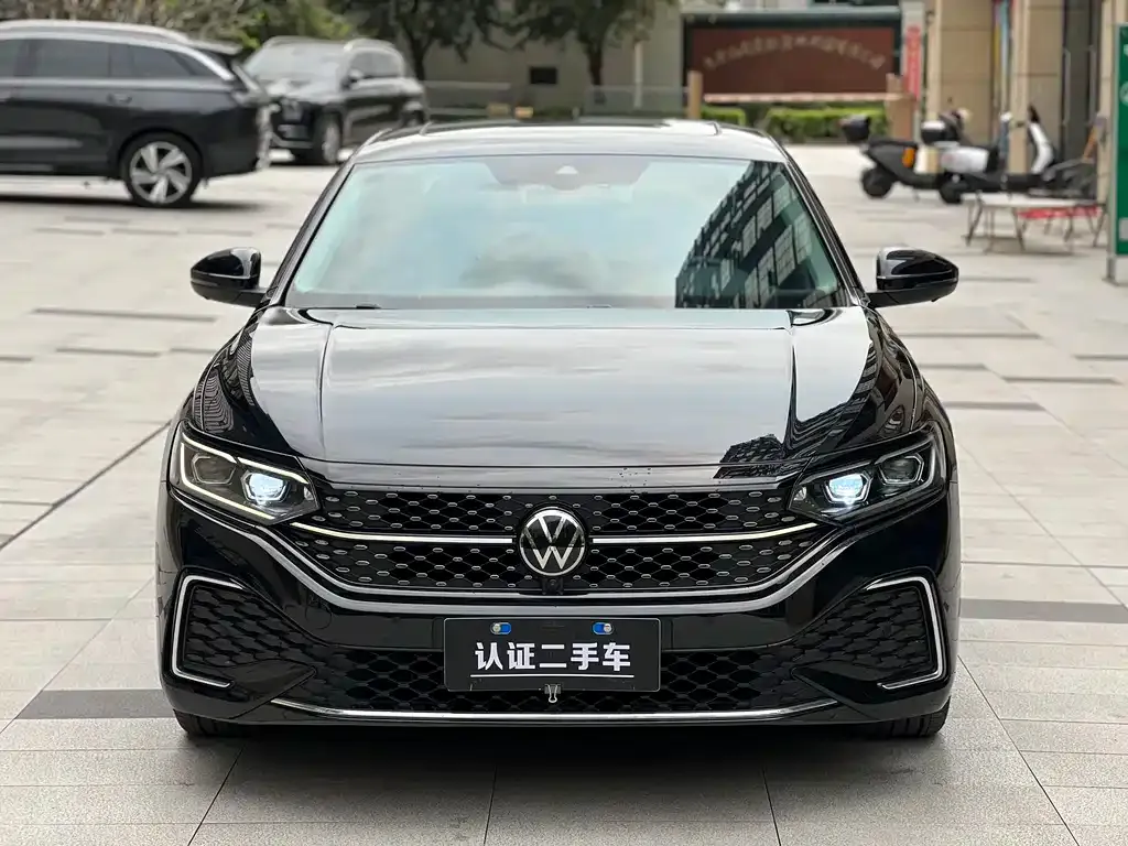 Volkswagen Passat — фото 3