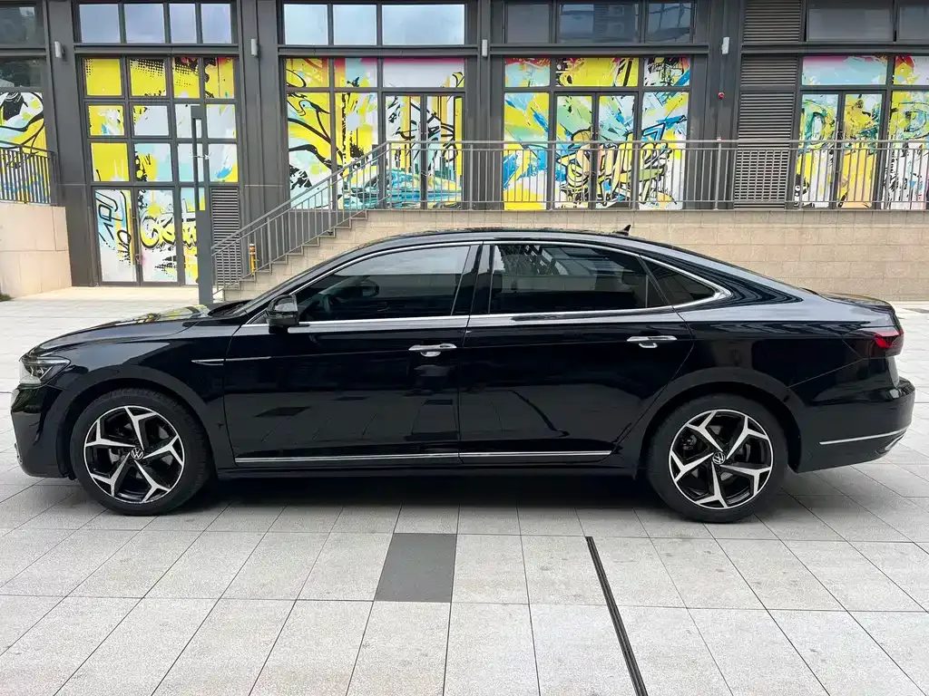 Volkswagen Passat — фото 7