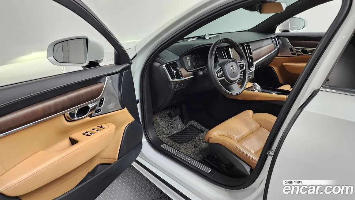 Volvo S90 2021 из KR, фото 4