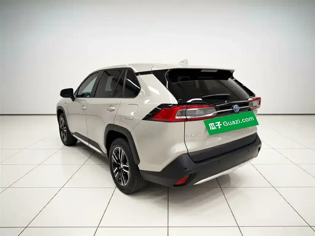 Toyota Wildlander New Energy 2023 из CN, фото 5