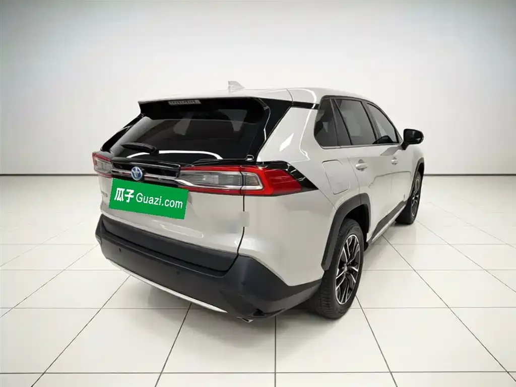 Toyota Wildlander New Energy 2023 из CN, фото 3