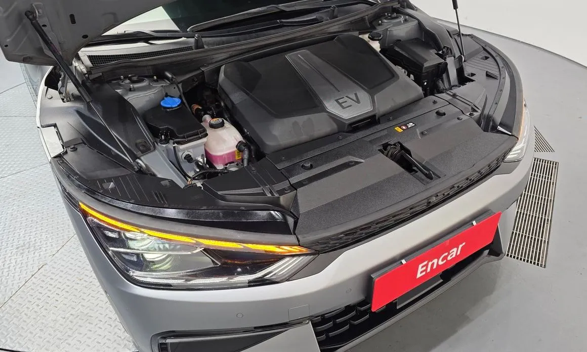 Kia EV6 2023 из KR, фото 9