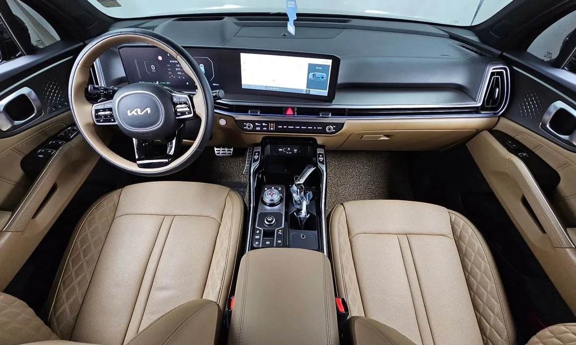 Kia Sorento — фото 8