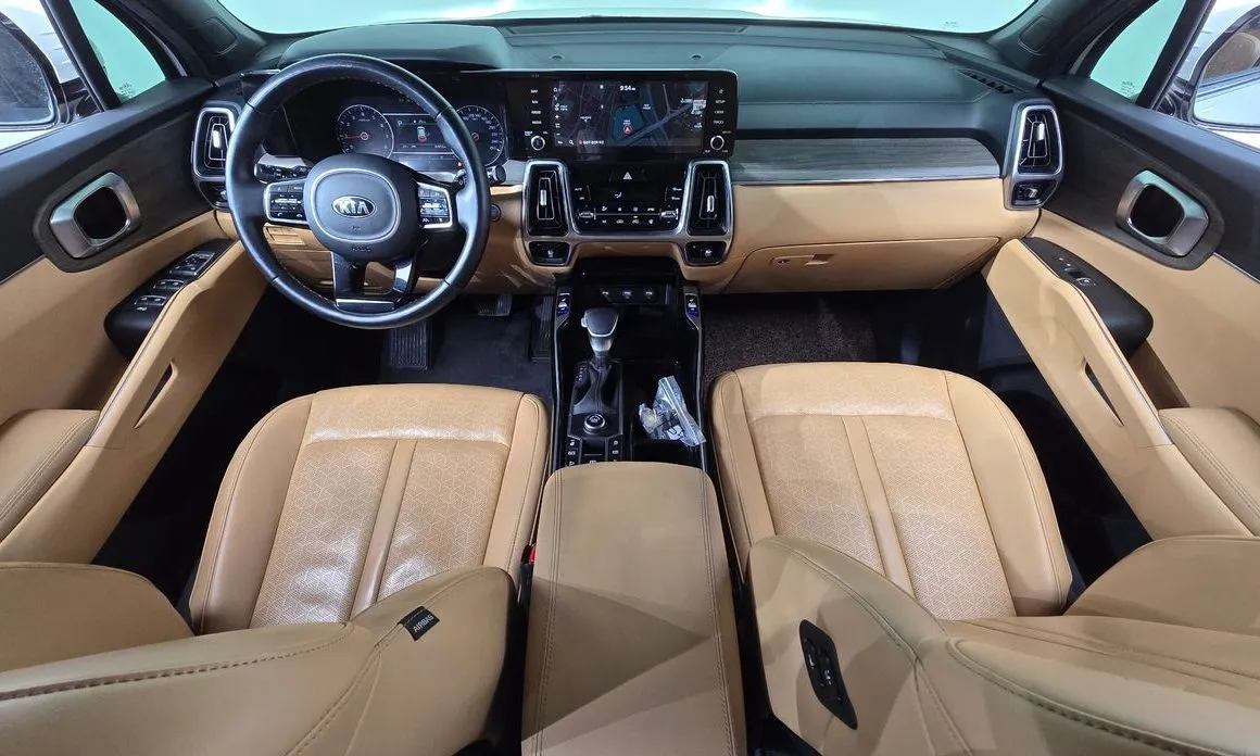 Kia Sorento — фото 8