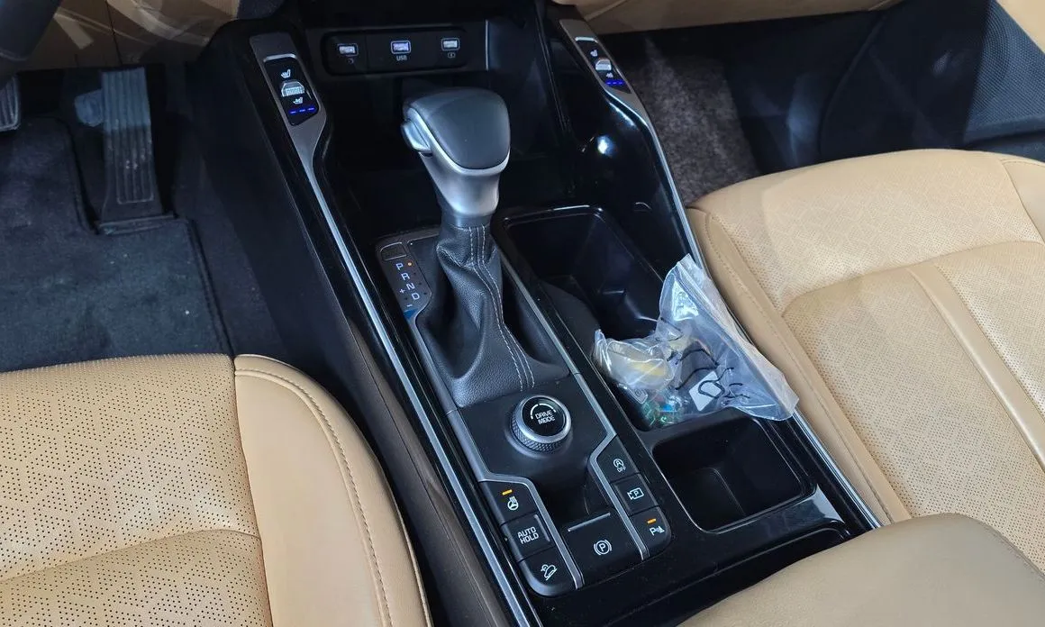 Kia Sorento — фото 9