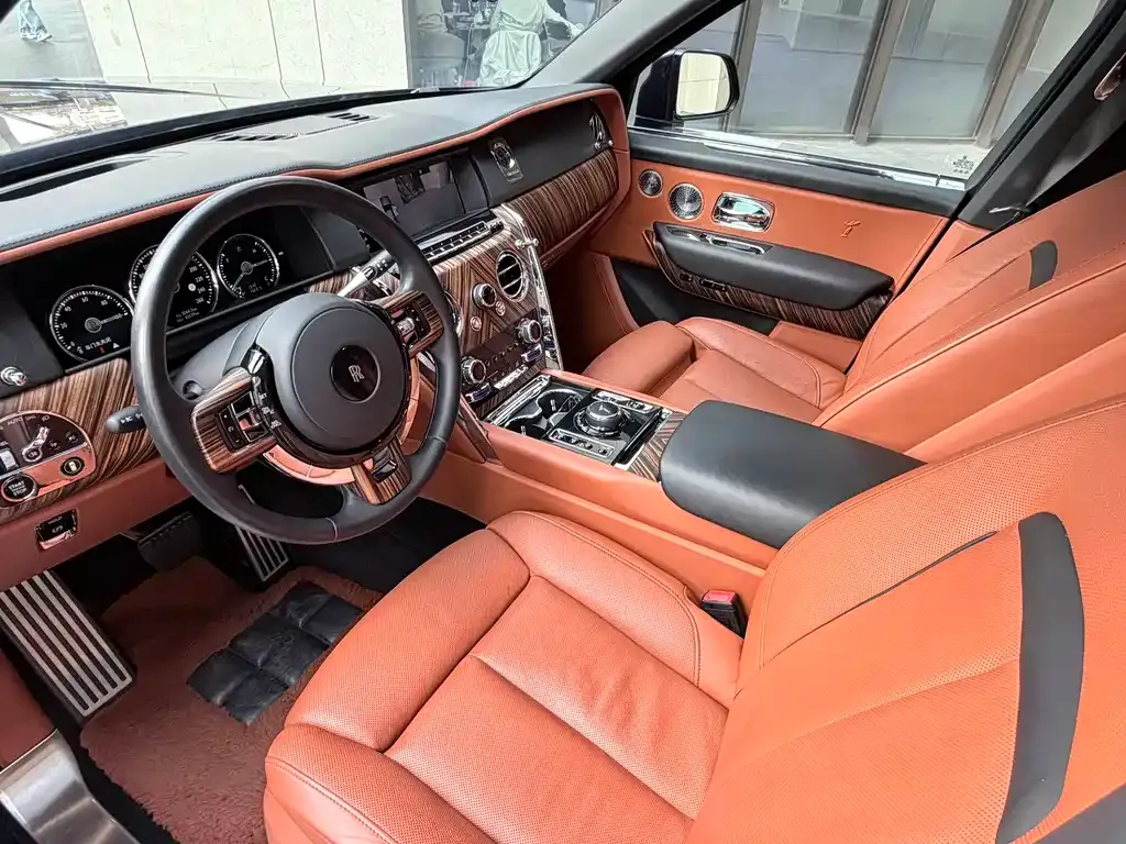 Rolls-Royce Cullinan 2021 из CN, фото 8