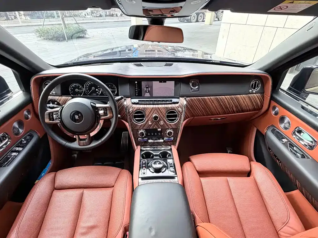 Rolls-Royce Cullinan 2021 из CN, фото 10