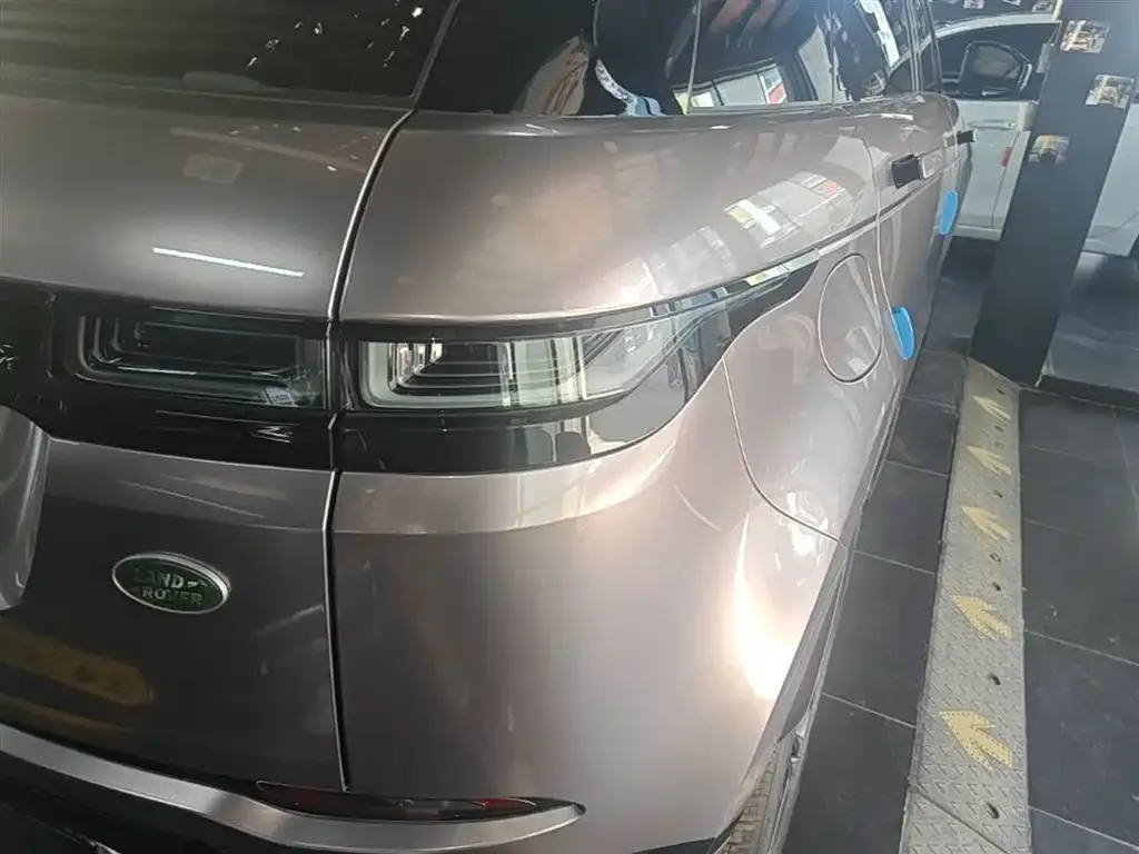 Land Rover Evoque 2023 из CN, фото 9