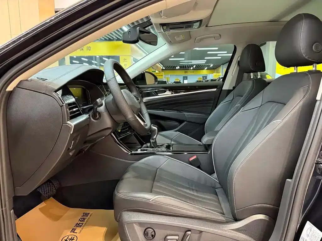 Volkswagen Passat — фото 5