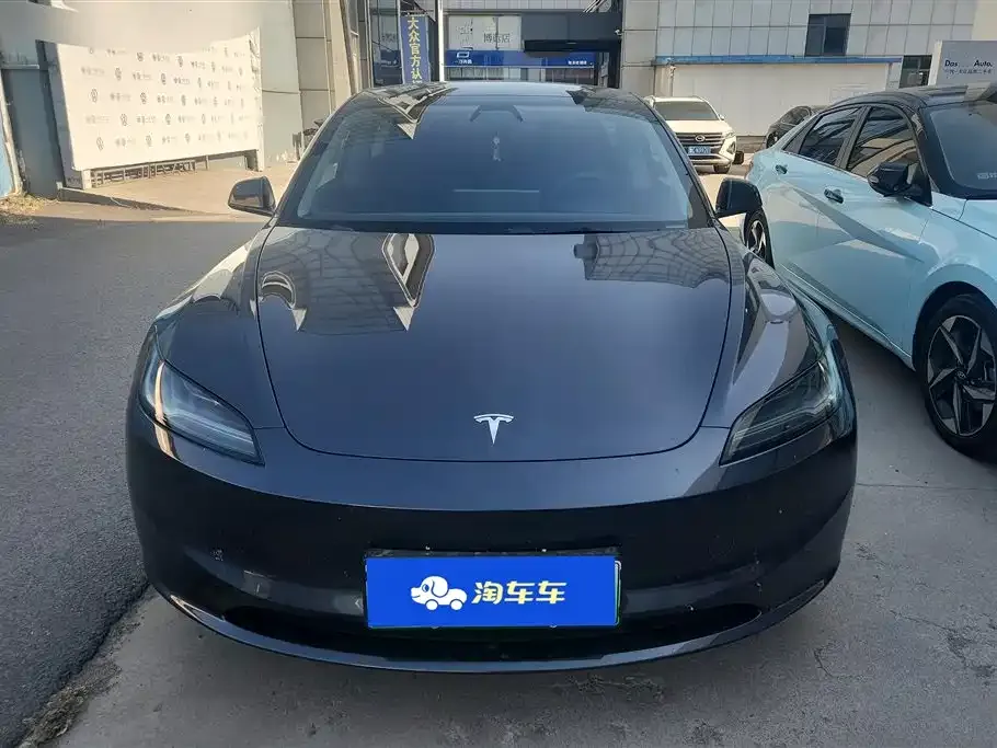 Tesla Model 3 — фото 10